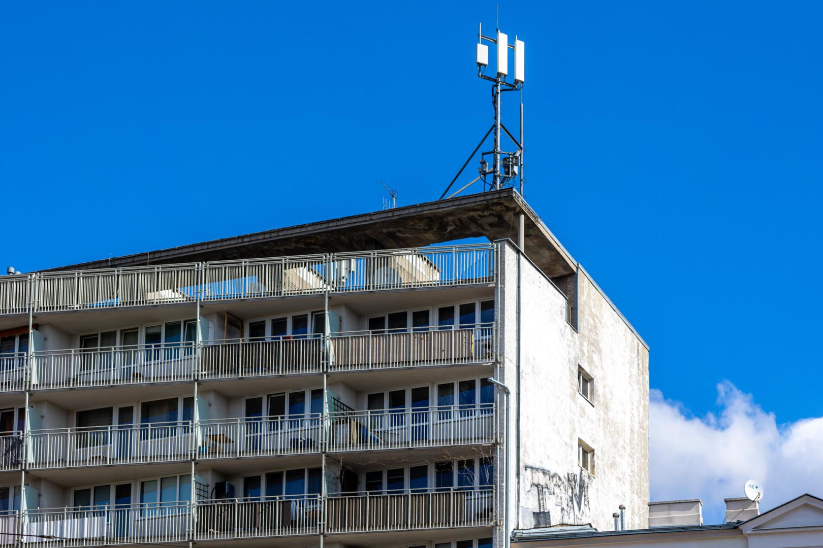 Blok przy Targowej 42 w Warszawie