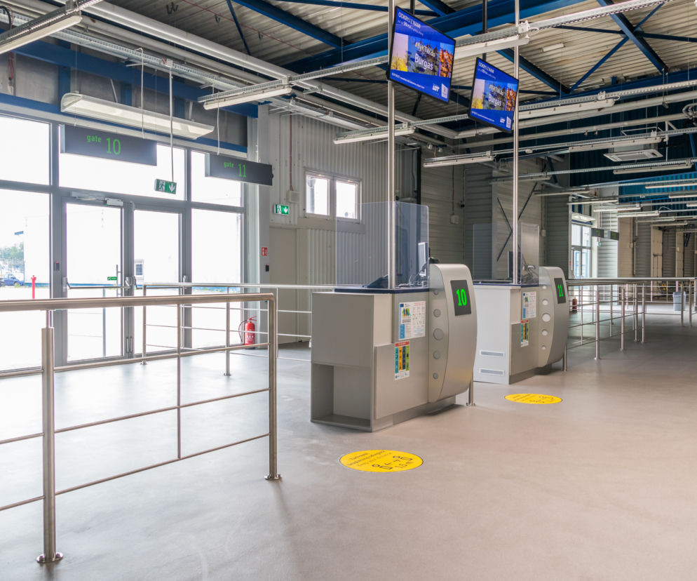 Na lotnisku Katowice Airport uruchomiono dodatkowy terminal pasażerski. Pozwoli to na utrzymanie dyscypliny sanitarnej [ZDJĘCIA]