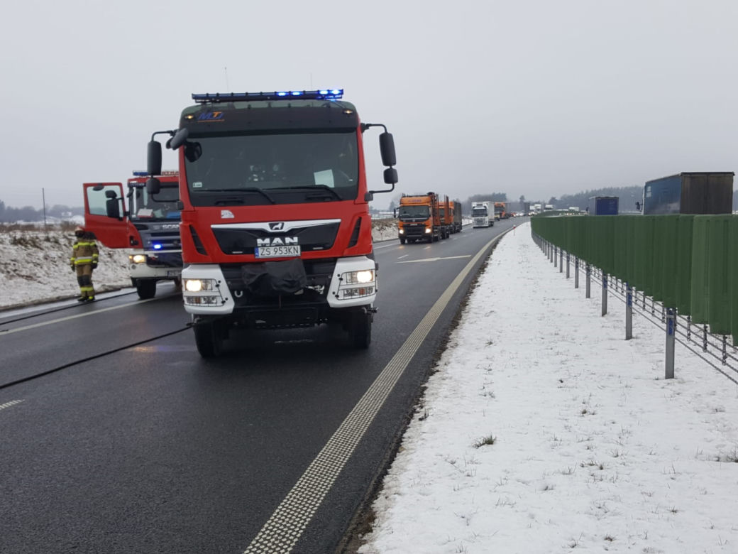 Pożar samochodu na obwodnicy Szczecinka