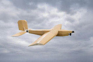 Rój japońskich dronów kamikaze z tektury? Nowa broń jak origami