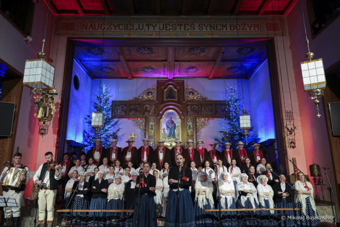 Para prezydencka kolędowała z góralami w Koniakowie