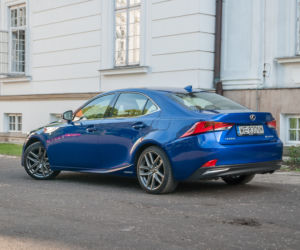 Lexus IS300h F SPORT