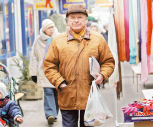 Słomka siedzi, a Kiszczak chodzi