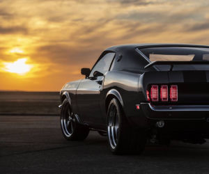 1000-konny Ford Mustang Mach 1