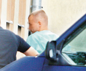 Napadł z nożem bo chciał mieć porsche