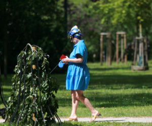 Justyna Sieńczyłło na plaży
