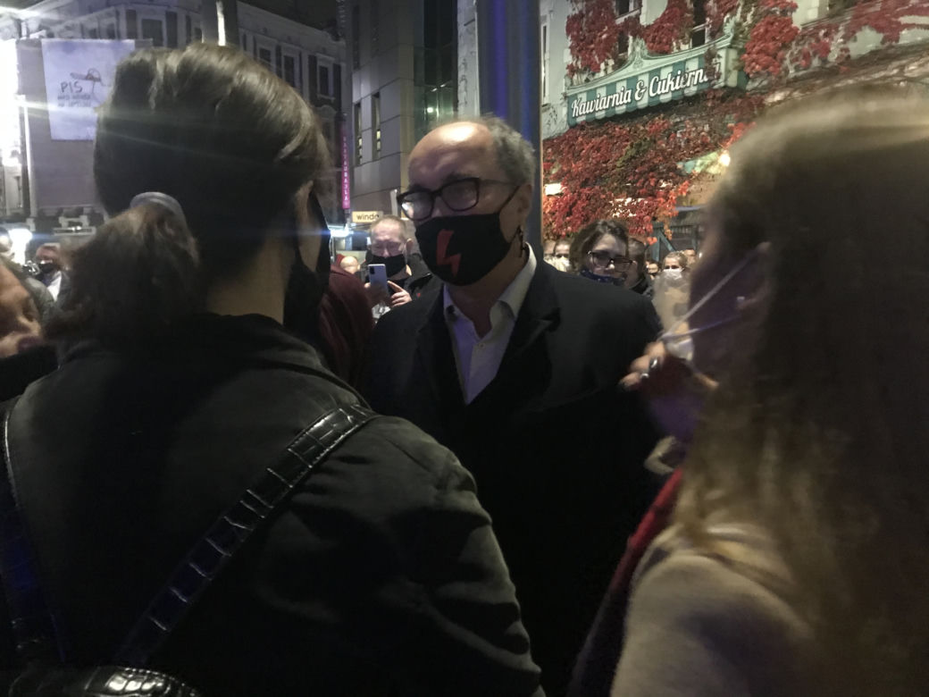 Strajk kobiet w Sosnowcu. Tłumy na ulicach! Wsparcie karetek, medyków i taksówkarzy