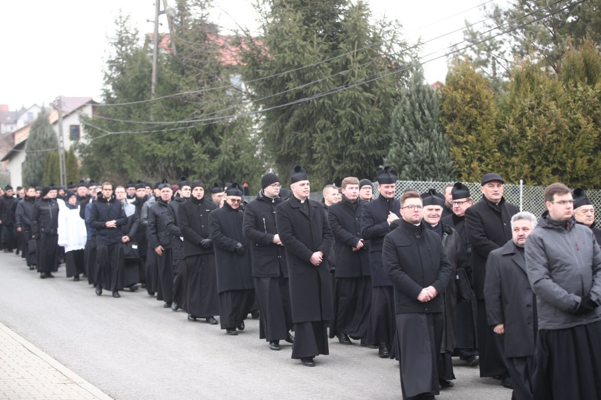 Ostatnie pożegnanie księdza Piotra Pławeckiego