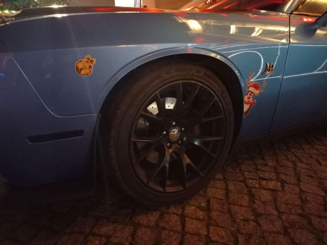 Świąteczny Zlot Amerykańskich Samochodów na Rynku w Lesznie