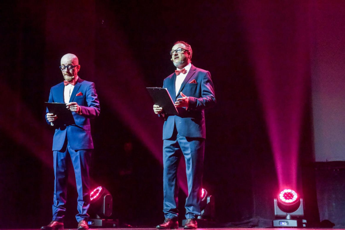 Gala Otwarcia 23. MFF BellaTOFIFEST. Legendy kina przyjechały do Torunia. Zdjęcia z imprezy
