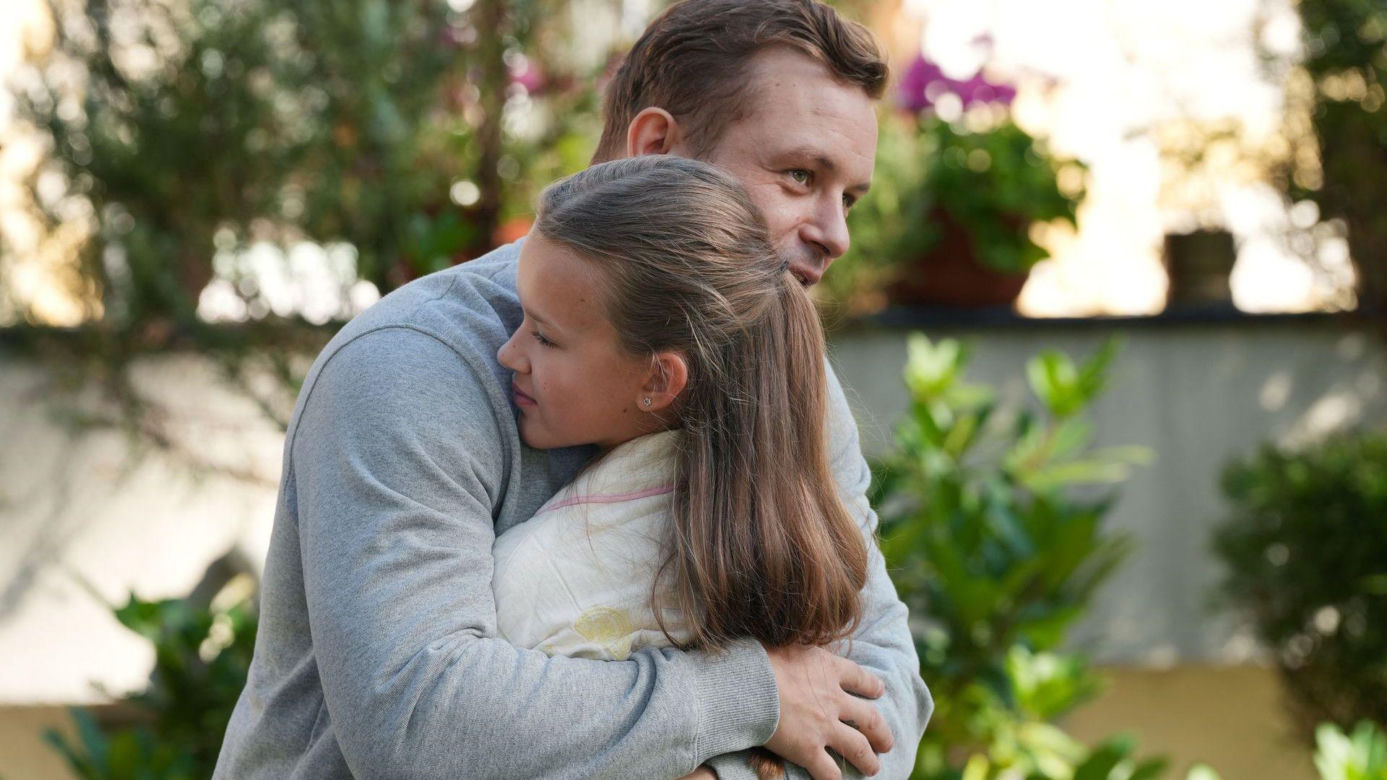 Barwy szczęścia odc. 3319, Hubert (Marek Molak),  Marysia (Nina Szumowska)