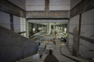 Budowa trzech nowych stacji metra linii M2 (marzec 2026)