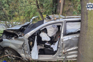 Kia zmiażdżona, kierowca nie żyje. Koszmarny wypadek w Gliwicach
