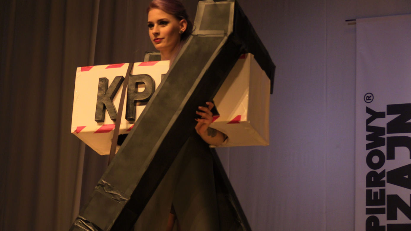 Junk Fashion Show 2016