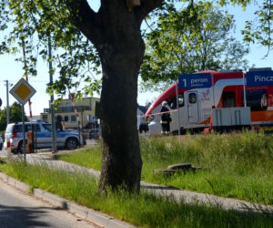 MAKABRA w Pinczynie. 17-latka ZGINĘŁA na torach. DRAMATYCZNY apel policji [ZDJĘCIA]