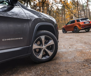 Land Rover Discovery Sport 2.0P 200 KM AT9 AWD R-Dynamic HSE vs. Jeep Cherokee 2.2 MultiJet 195 KM AT9 AWD Limited