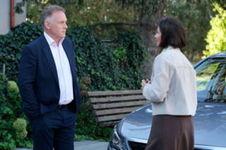 M jak miłość, odcinek 1905. Artur Rogowski (Robert Moskwa), Agnes (Amanda Mincewicz)