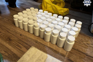 Handel nielegalnymi podróbkami leków