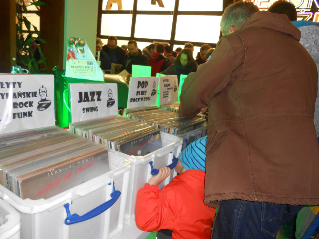 Miłośnicy czarnych płyt opanowali katowicką Strefę Centralną! [AUDIO, GALERIA]