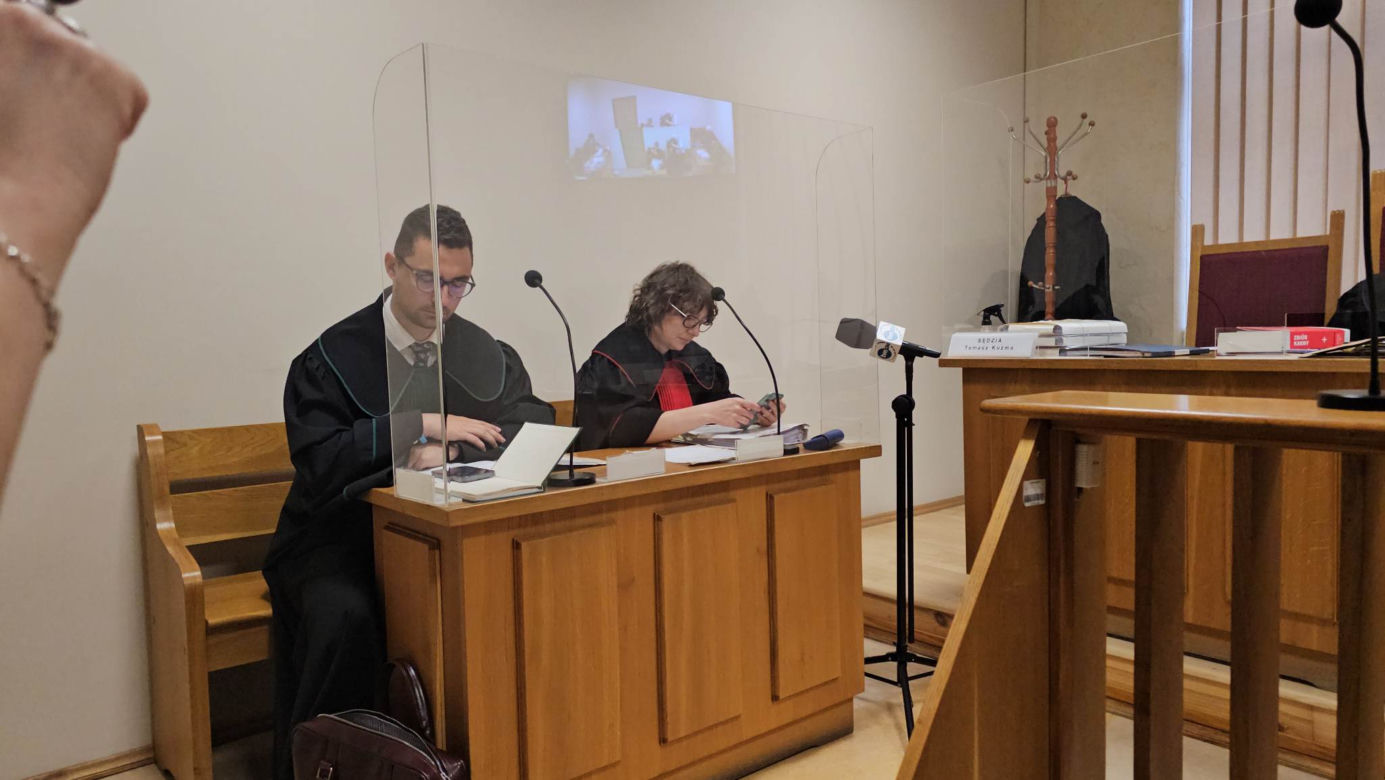Wójt oskarżony o znęcanie [GALERIA]