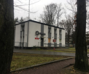 Policjant handlował bronią?