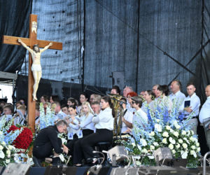 Poświęcenie pomnika Matki Boskiej w Konotopiu