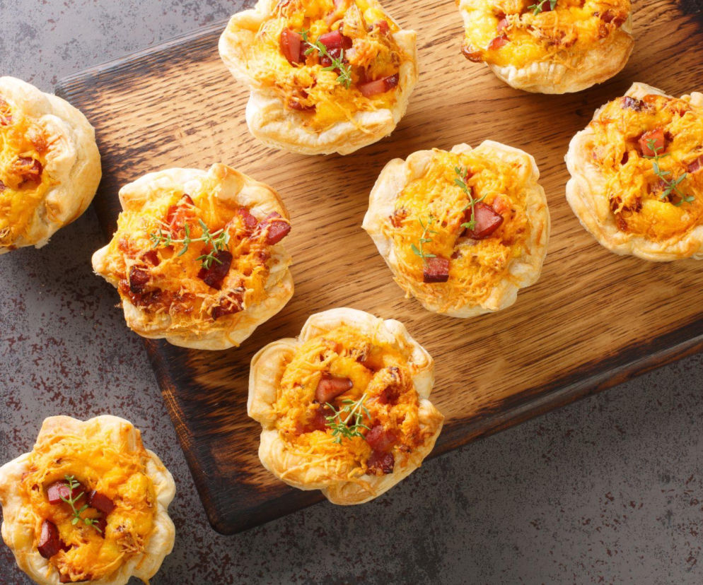 Proste przekąski na sylwestra - szwajcarskie babeczki serowe, które zawsze smakują