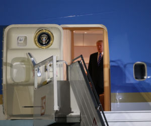 Air Force One wylądował w Warszawie
