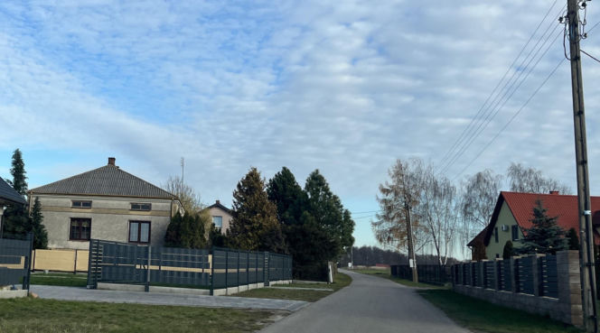 Pan Adam stracił wzrok po śmierci żony. Niespodziewanie zapukali do niego policjanci