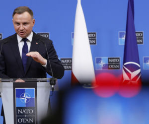 Sekretarz generalny NATO Jens Stoltenberg i Prezydent RP Andrzej Duda na wspólnej konferencji w Brukseli 