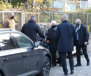 Jarosław Kaczyński. Izolacja, potem kościół