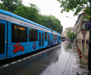 Kraków całkowicie sparaliżowany przez ulewy 23.05.2019: zalane drogi, brak prądu, nie kursują tramwaje