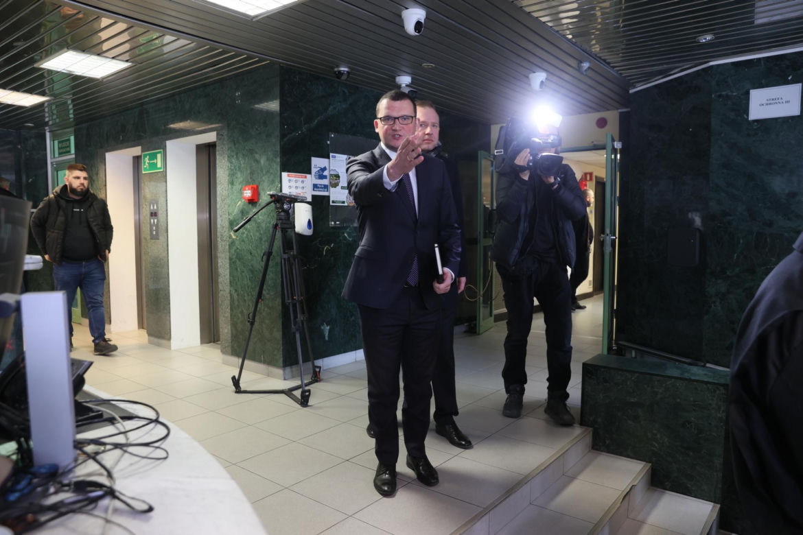 Awantura o debatę Nawrockiego i Trzaskowskiego w Końskich