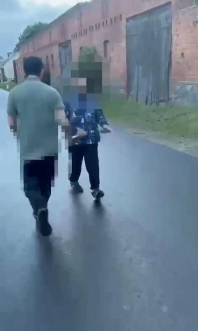 Kubańczyk z dwoma nożami terroryzował ludzi