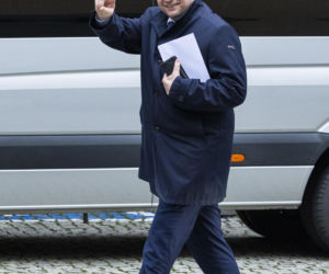 Przemysław Czarnek był królem parkietu we włoskim hotelu. Tam poznał piękną małżonkę [ZDJĘCIA]