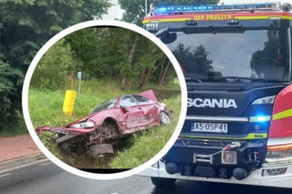 W Pruszynie- Pieńkach auto wypadło z trasy