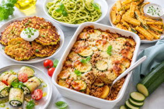 Masz cukinię? Te triki sprawią, że placki, zapiekanki i panierowana cukinia wyjdą perfekcyjnie