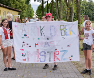 Strefa kibica w Osowie, rodzinnej wsi Patryka Dobka