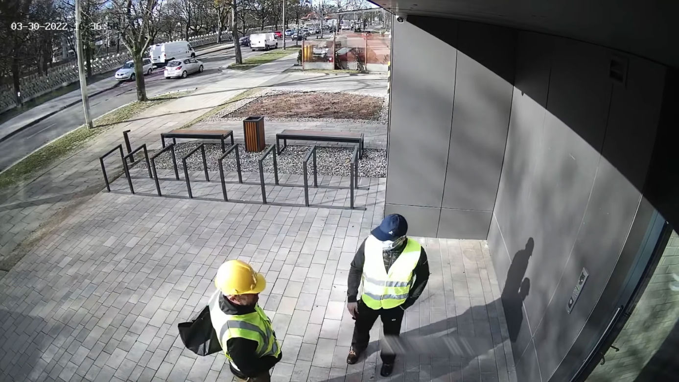 Parszywi złodzieje okradli Ukrainki na 65 tysięcy złotych! Czy to oni? Szuka ich policja!