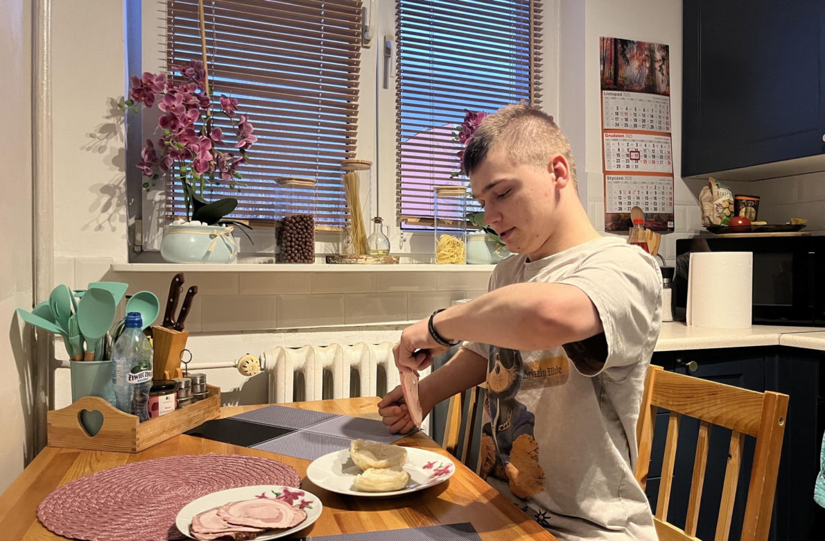 Lekarze nie dawali mu szans. 19-letni Kuba i jego mama pokazują, czym jest prawdziwa walka