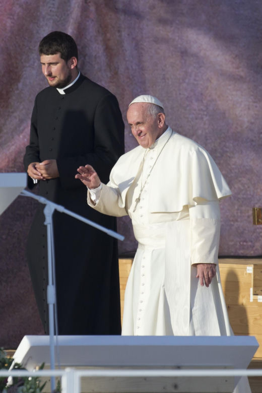 W Krakowie papież Franciszek podróżował tramwajem. Bydgoska Pesa jeździ do dziś 