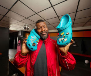 Crocs™ nawiązuje współpracę z trzema legendami piłki nożnej w najnowszej kampanii „Play Hard. Rest Easy.”