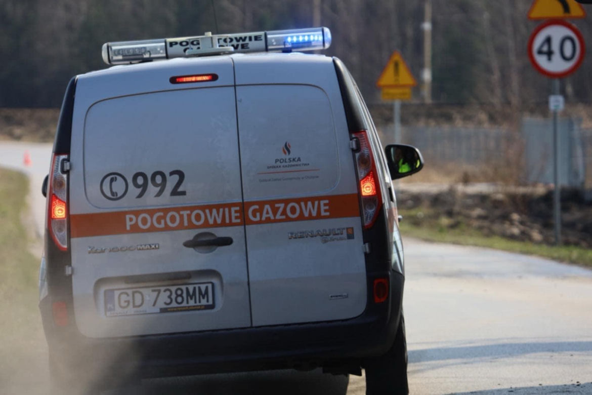 Pożar w Lubajnach pod Ostródą! Ogień zagraża schronisku dla zwierząt. Psy ewakuowane!