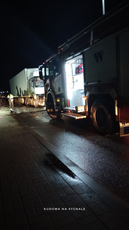 Młoda policjantka zginęła w czołówce na drodze krajowej 8