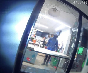 Włamywacz z Torunia zatrzymany na gorącym uczynku. Policja pokazała szczegóły akcji