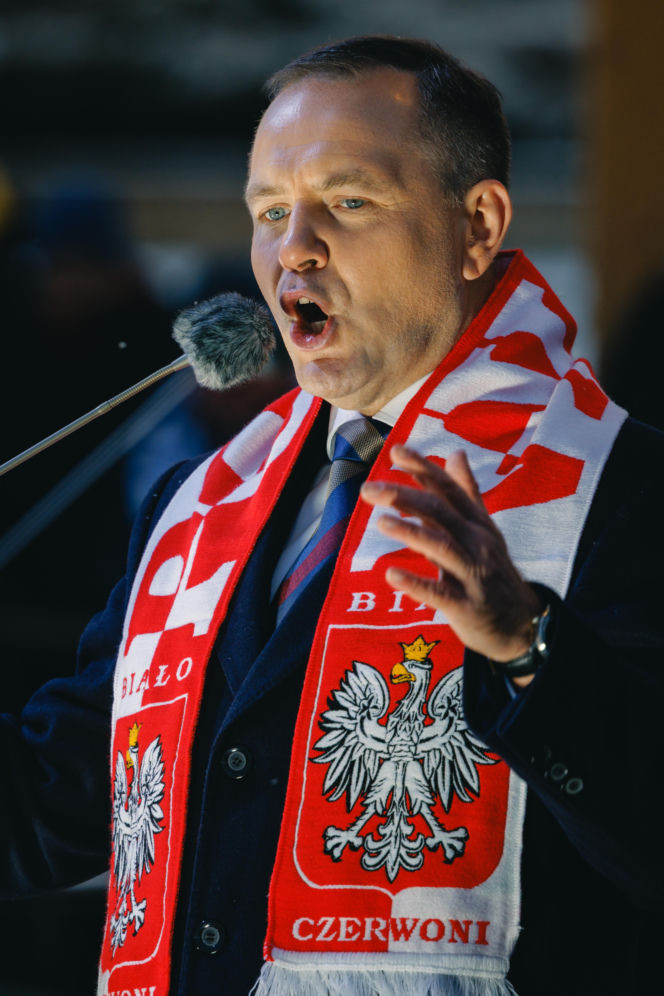 Prezydent na Jasnej Górze wśród kibiców. Podziękował za obronę  hasła „Bóg, Honor, Ojczyzna”