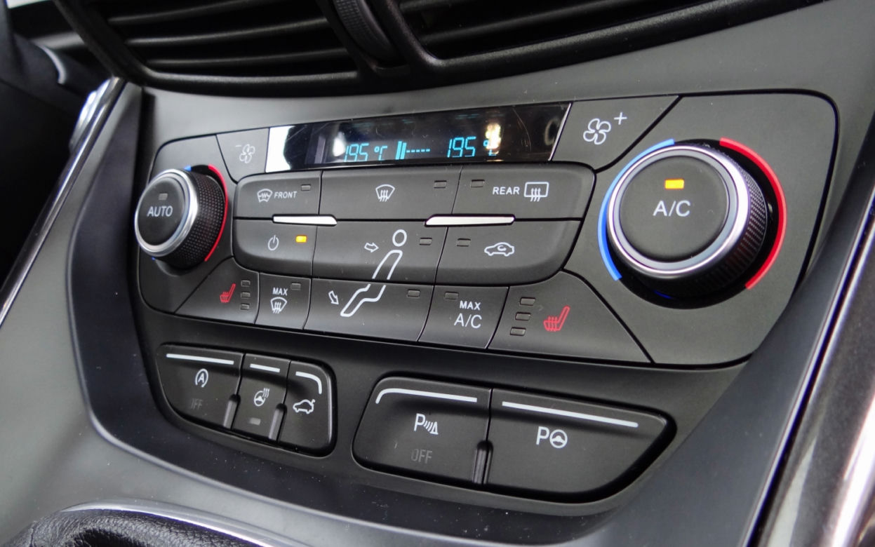Ford Grand C-MAX 2.0 TDCI 150 Titanium