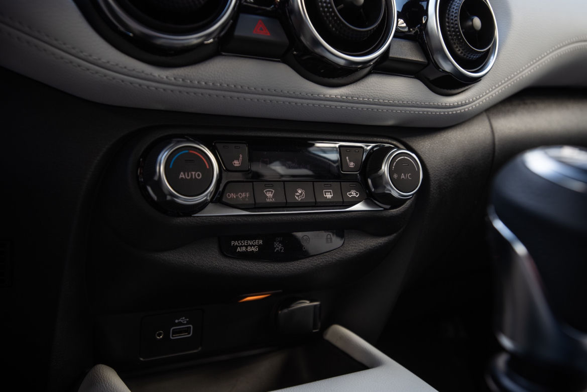 Nissan Juke 1.0 DIG-T 117 KM 7DCT N-Design
