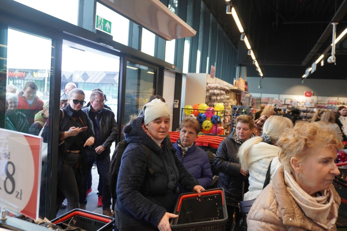 Tłumy na otwarciu Woolworth w Katowicach