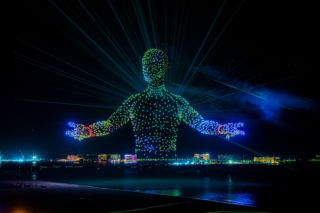 Ras Al Khaimah z nowym rekordem Guinnessa! Takim pokazem fajerwerków i dronów powitali nowy rok [ZDJĘCIA]